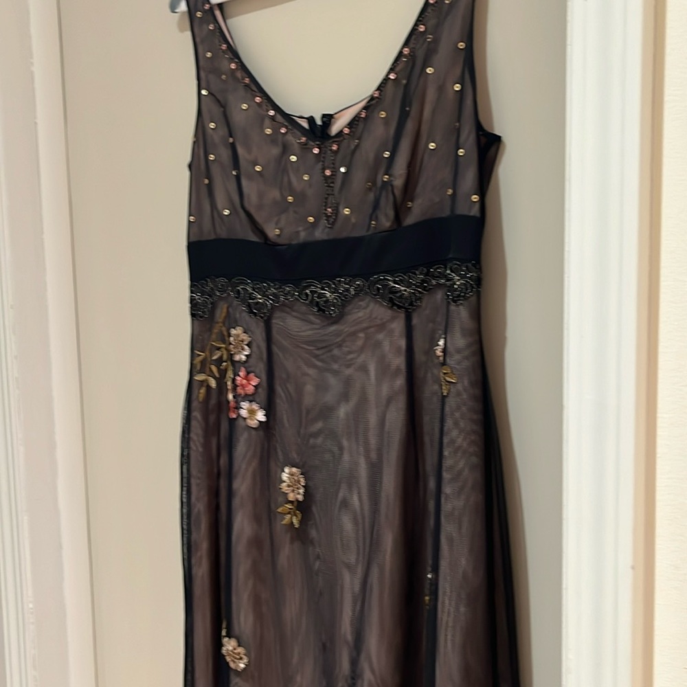 Adrianna Papell cocktail dress size 12. Worn once.